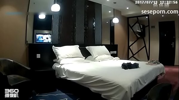 Quay lén đụ em hot girl sexy lồn khít