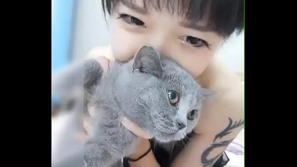 Em gái show hàng địt nhau với bạn trai