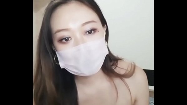 Gái xinh khoe lồn show hàng tìm người yêu