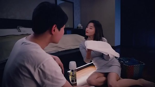 Cùng bạn gái nhậu xong chịch