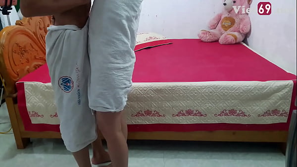 Địt em học sinh múp máp lồn quá đẹp