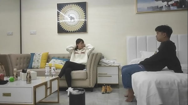 Loạn luân với chị gái xính đẹp mới dậy thì