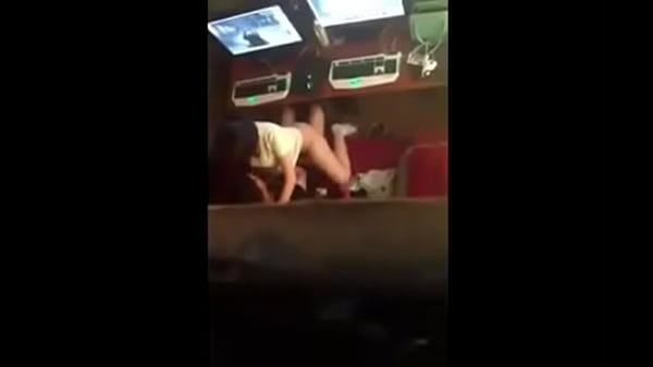 Quay lén cặp đôi địt nhau trong quán nét tại Bình Định