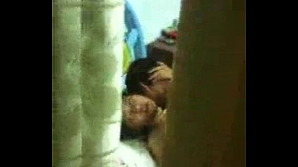 Quay lén thằng hàng xóm dập con ghẹ như máy