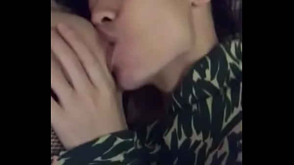 Bú vếu của dì thích thật