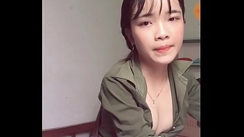 Bigo Live Việt: Nơi Các Em Gái Nóng Bỏng Lộ Hàng Và Quyến Rũ đắm Say