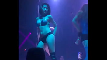 Quán Cafe Dj Việt Với Những Vũ điệu Nóng Bỏng Và âm Nhạc Kích Thích